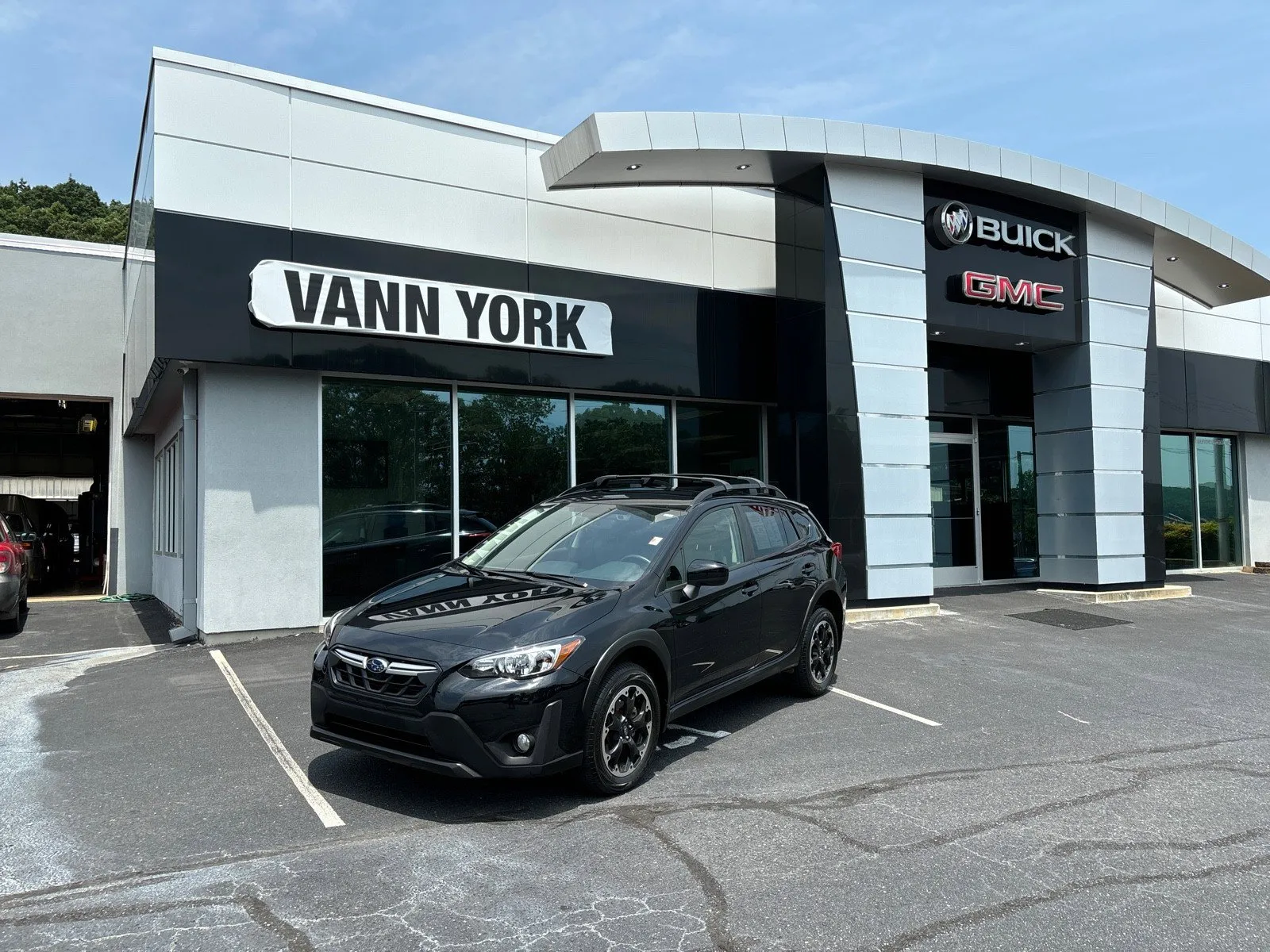 Used 2018 Jeep Compass Latitude w/ Popular Equipment Group