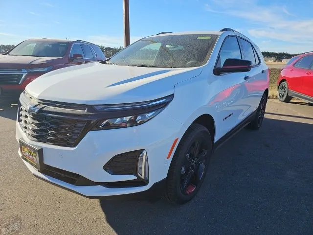 New 2023 Chevrolet Equinox RS w/ RS Leather Package