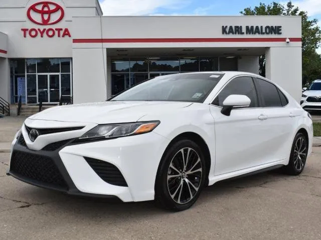 Used 2022 Toyota Camry SE