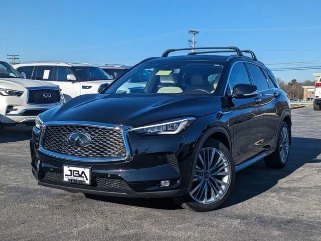 Used 2017 INFINITI QX30 Premium