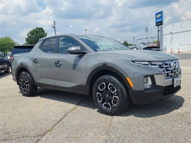 Used 2017 Chevrolet Traverse LT