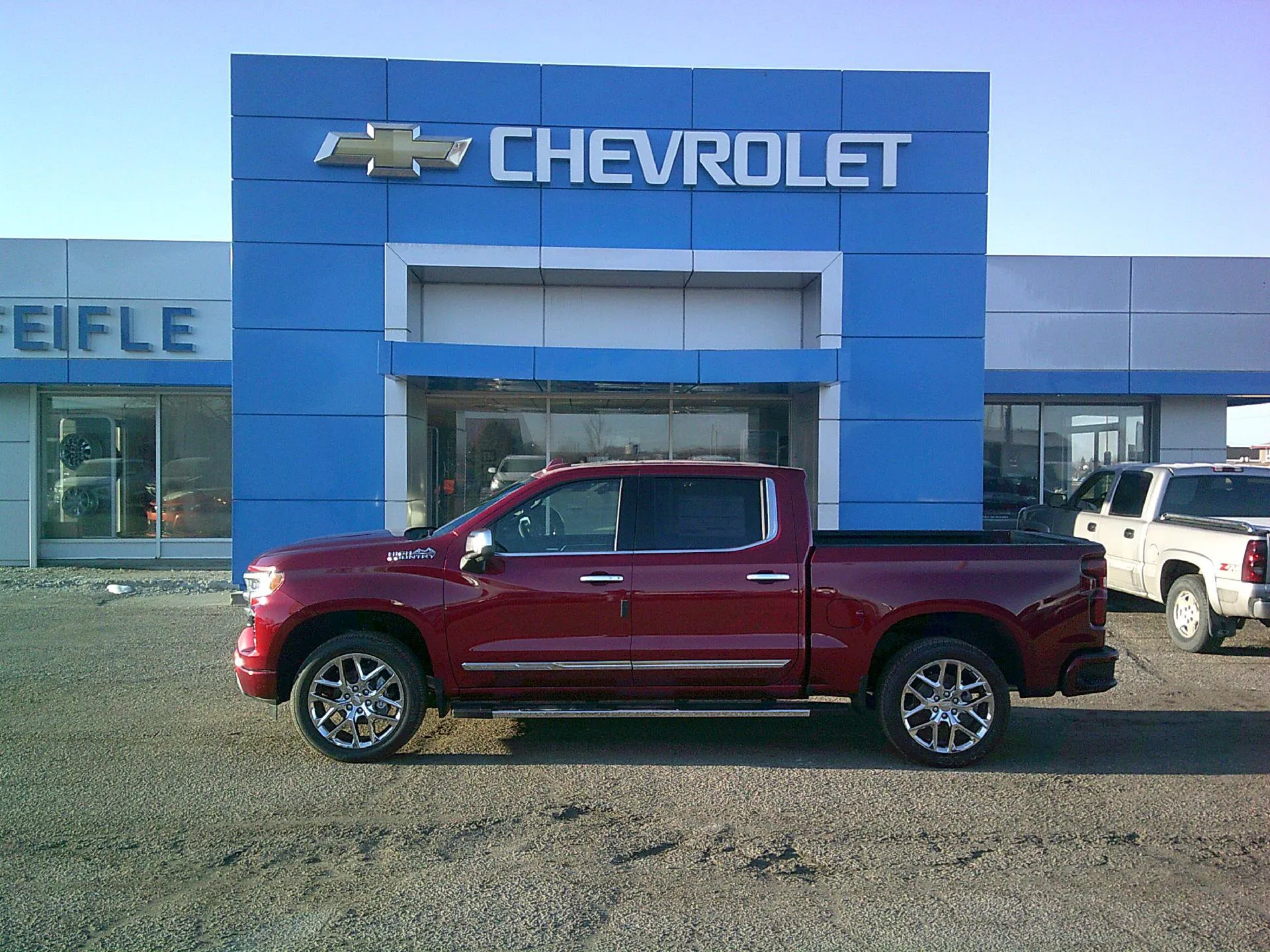 New 2024 Chevrolet Silverado 1500 LT