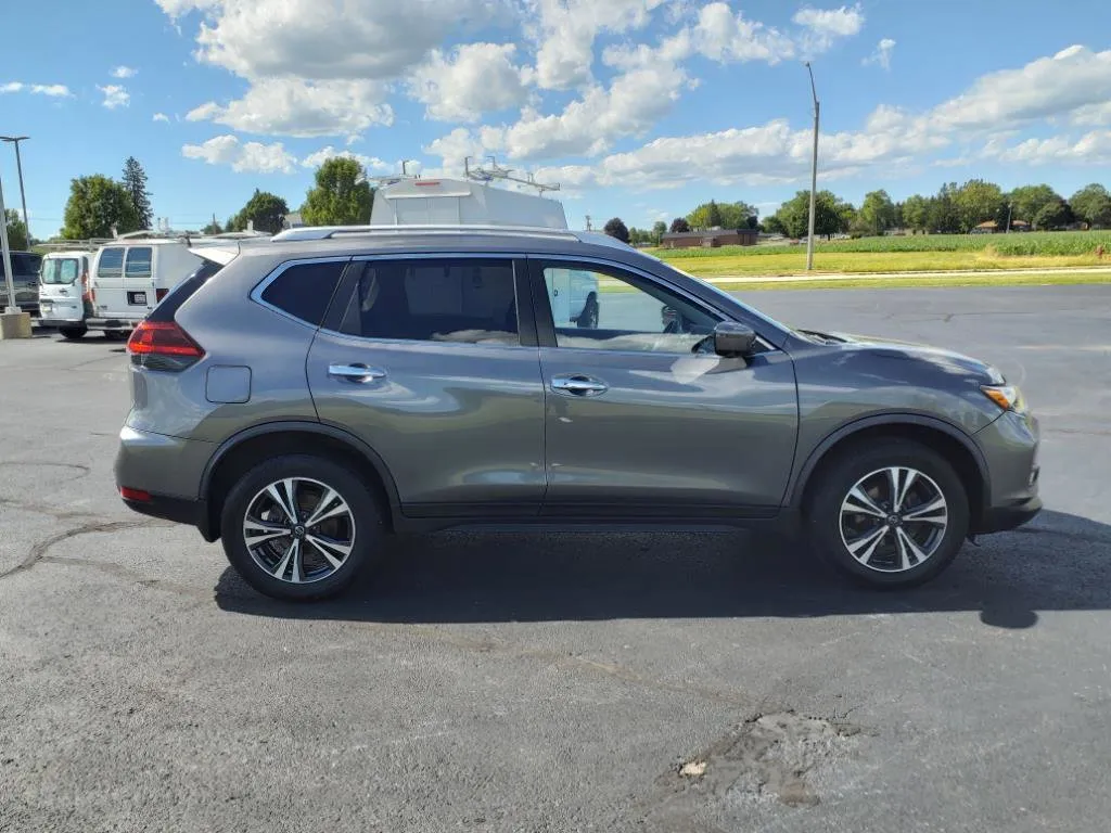 Used 2020 Nissan Rogue SV w/ Sun & Sound Touring Package