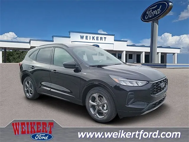 New 2023 Ford Edge SE