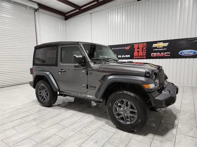 New 2023 Jeep Renegade Latitude