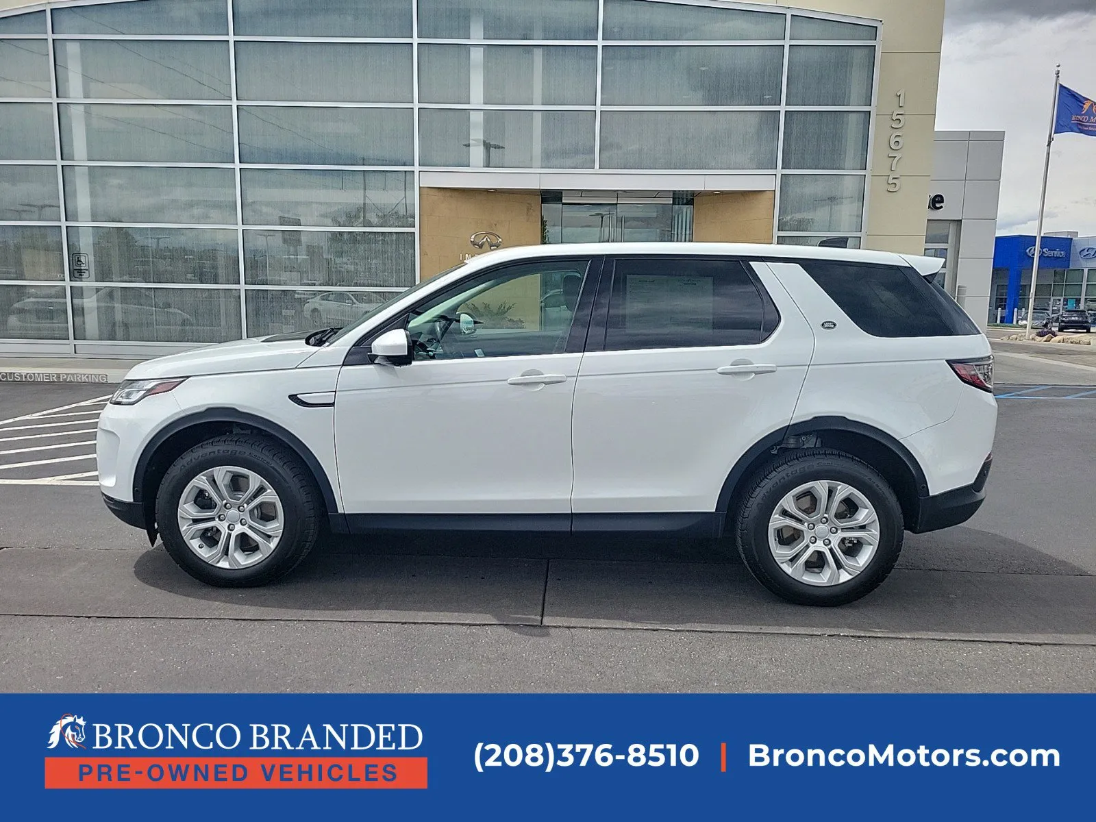 Used 2021 Volvo XC40 T5 Momentum