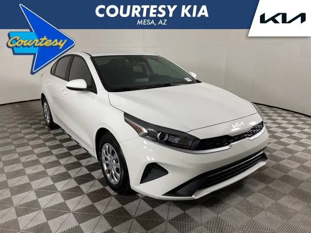 New 2024 Kia Forte LXS