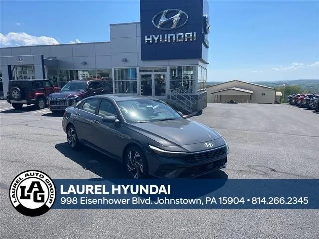 New 2024 Hyundai Elantra SE