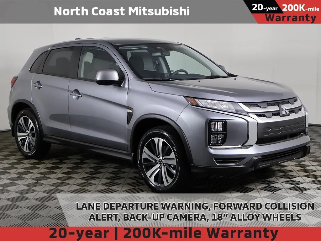 New 2024 Mitsubishi Eclipse Cross LE