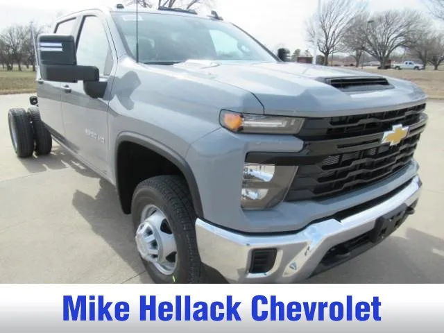 New 2024 Chevrolet Silverado 2500 Custom w/ Custom Convenience Package