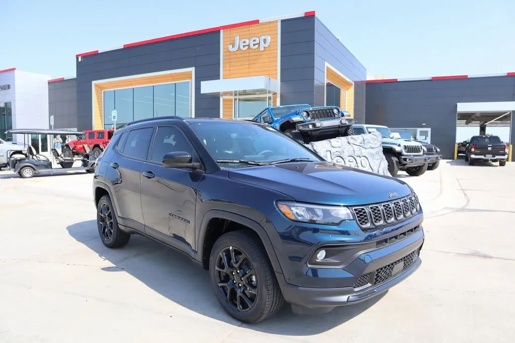 New 2024 Jeep Compass Latitude