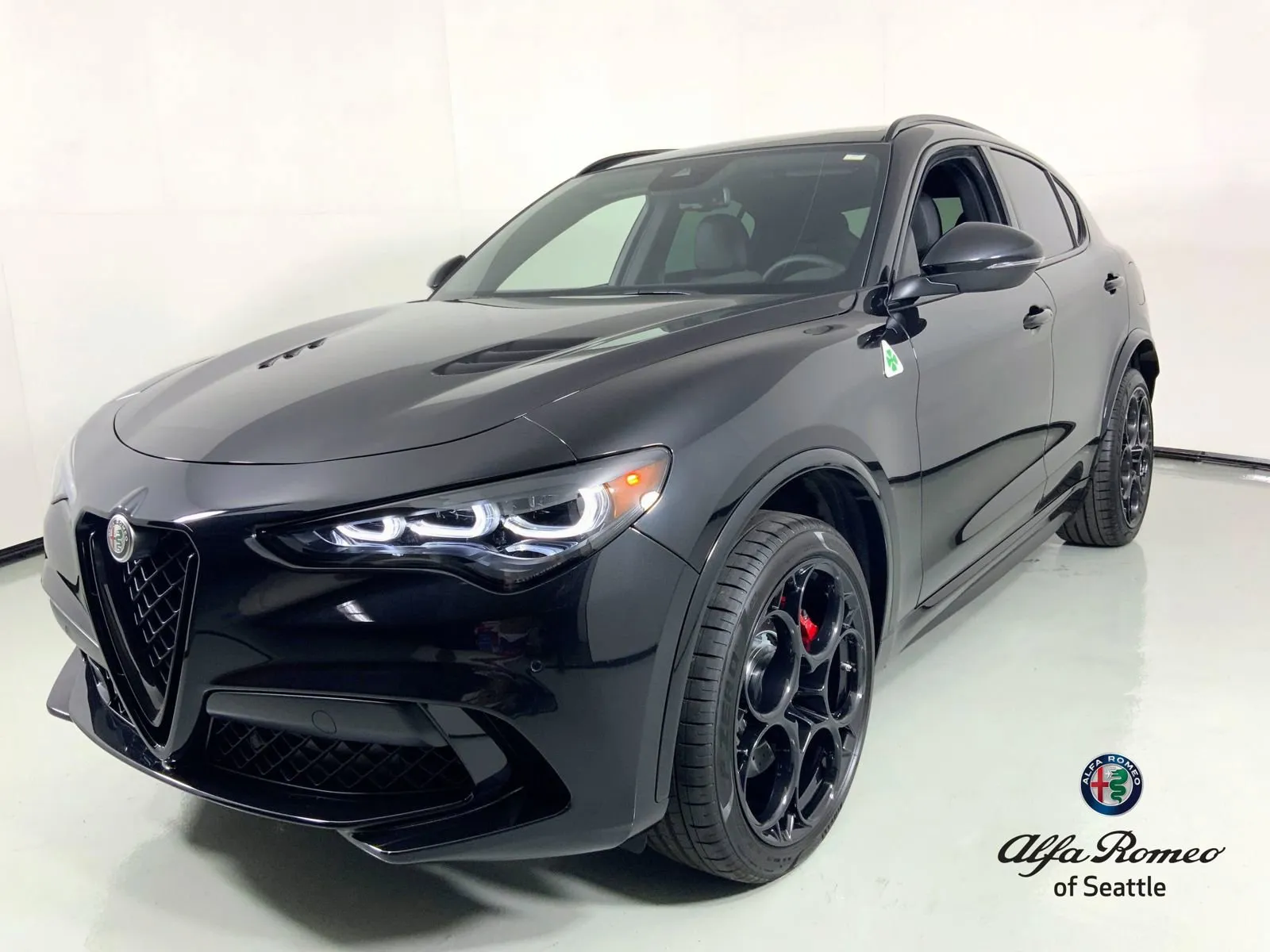 New 2024 Alfa Romeo Giulia Quadrifoglio w/ Active Assist Plus Package