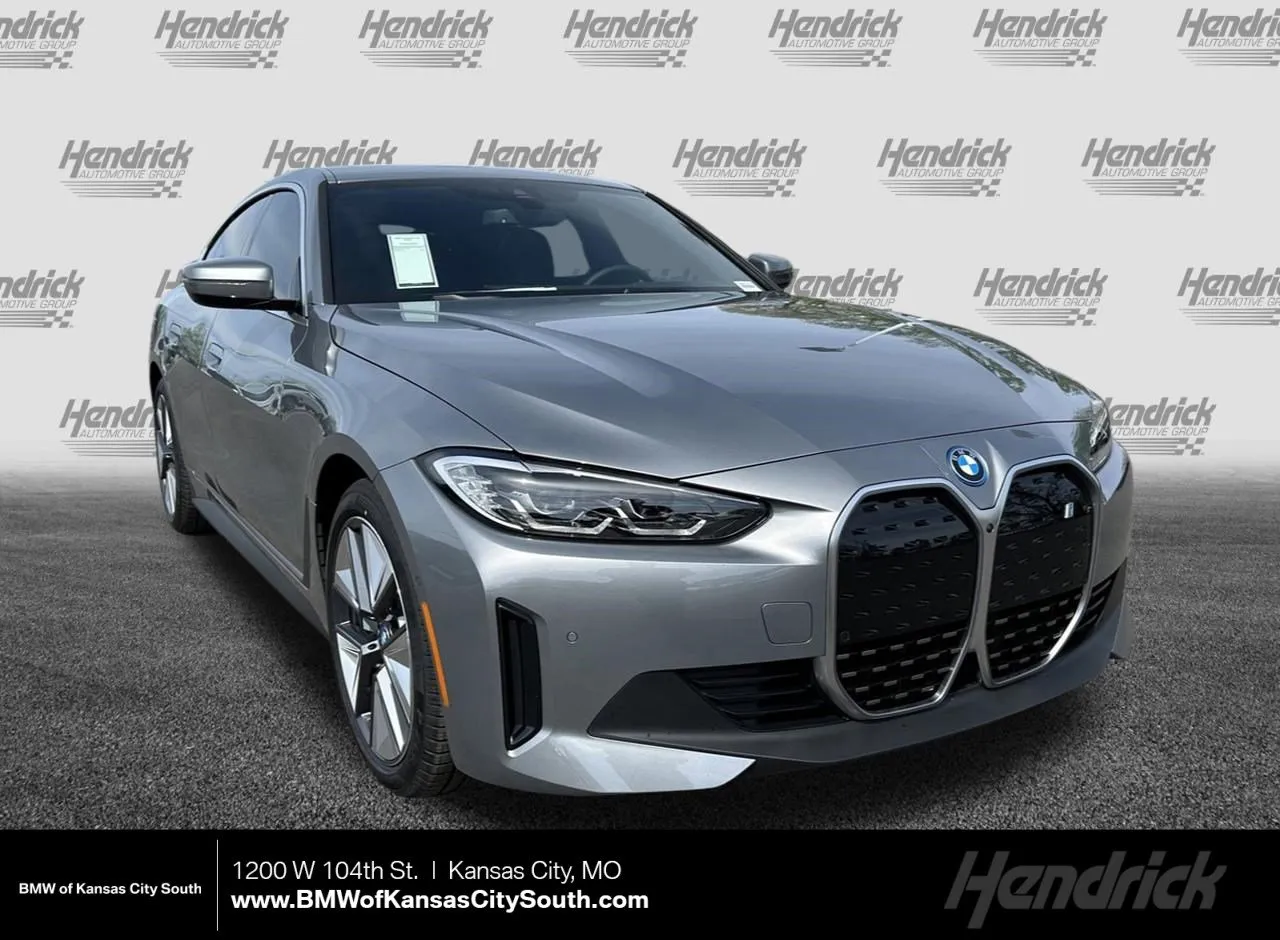 New 2024 BMW i4 eDrive35 w/ Convenience Package