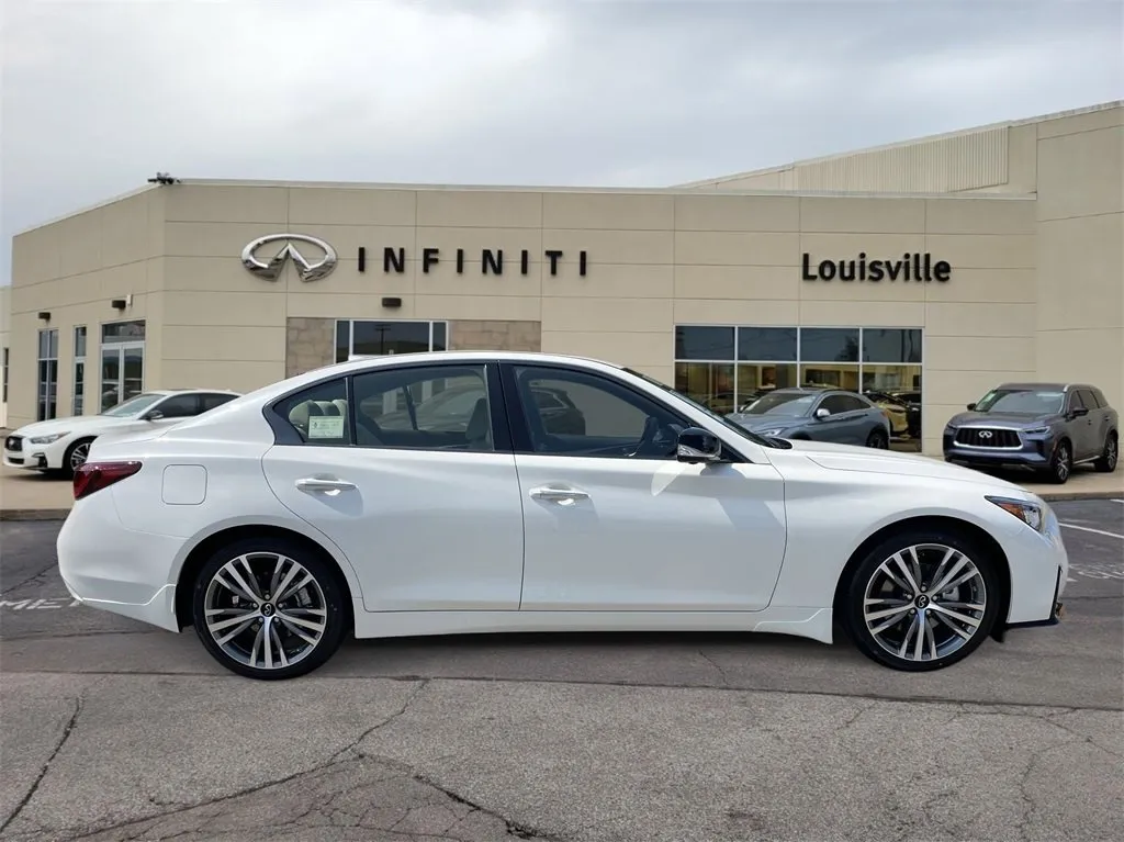 New 2024 INFINITI QX60 Luxe w/ Vision Package