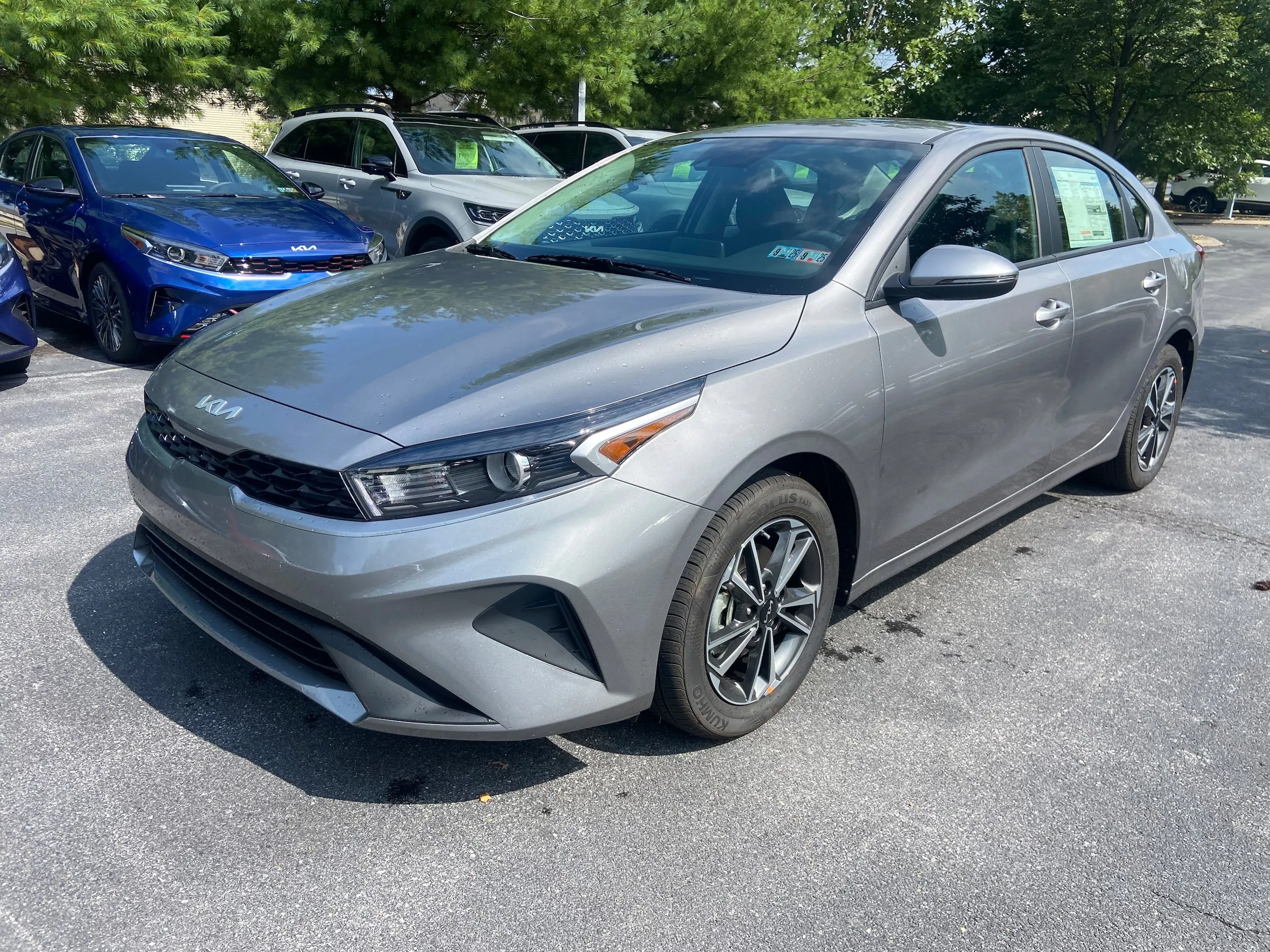 New 2024 Kia Niro EX