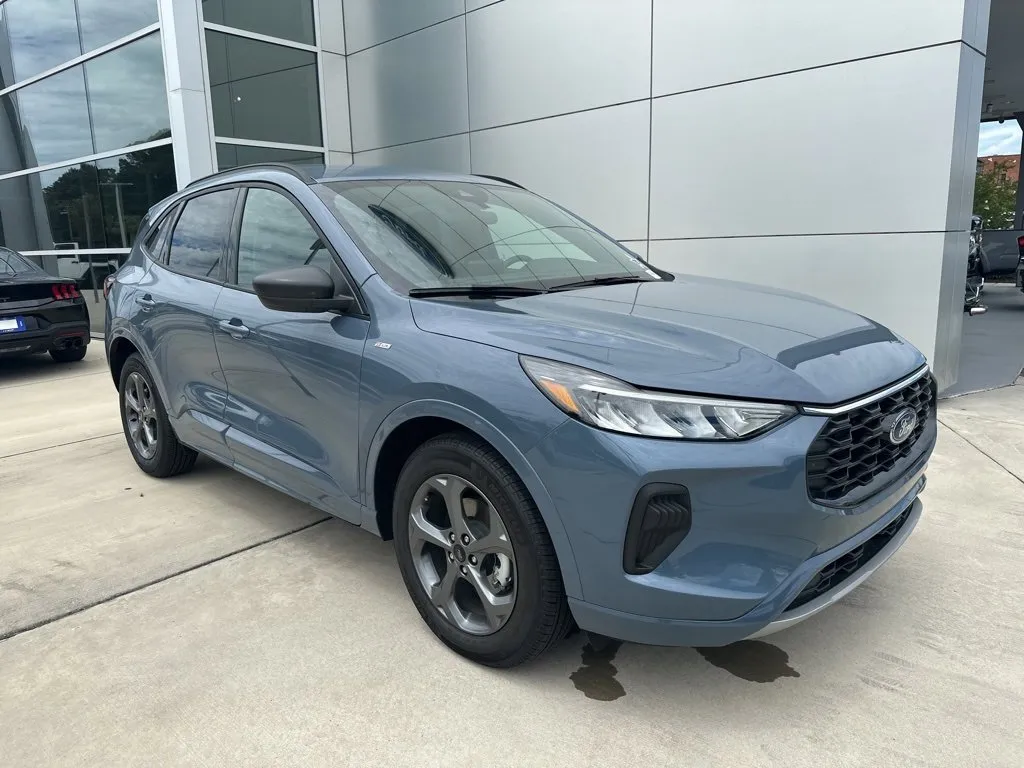 New 2024 Ford Escape Active