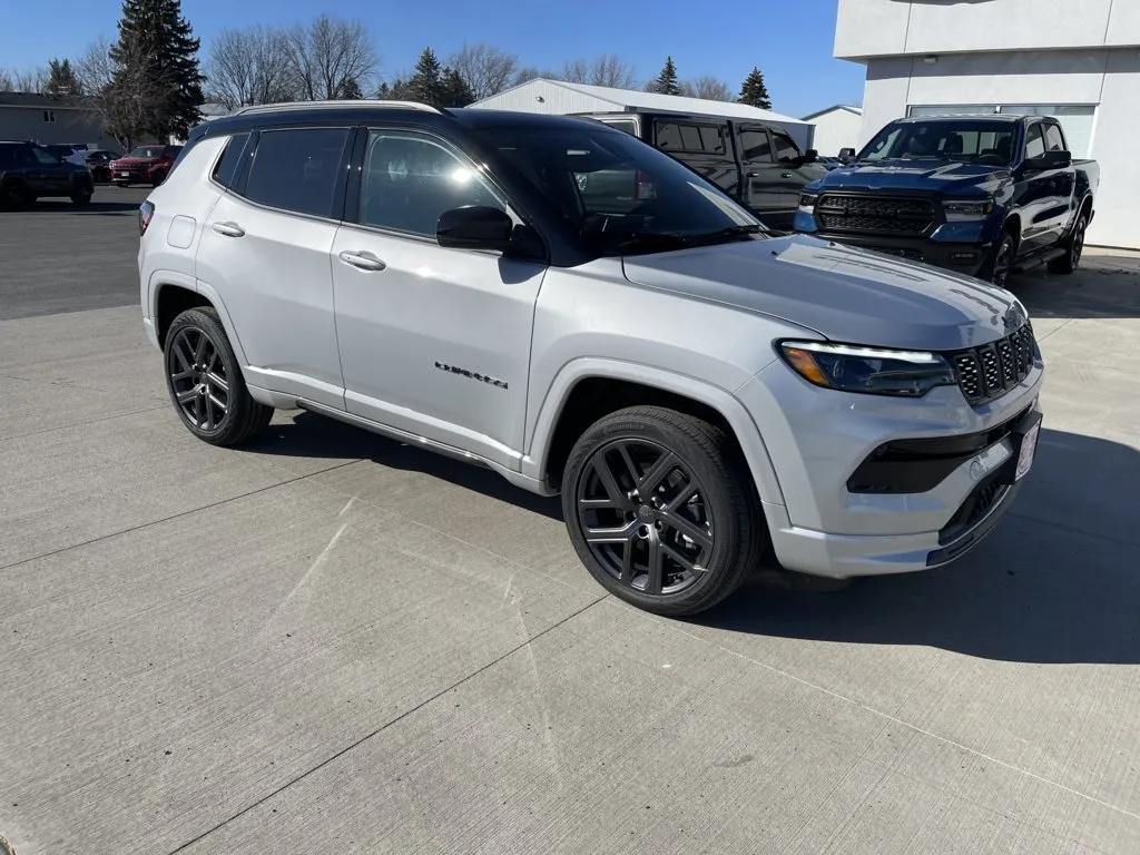 New 2024 Dodge Hornet GT w/ GT Blacktop Package