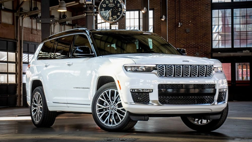 2025 Jeep Grand Cherokee L: Luxury & Off-Road Power