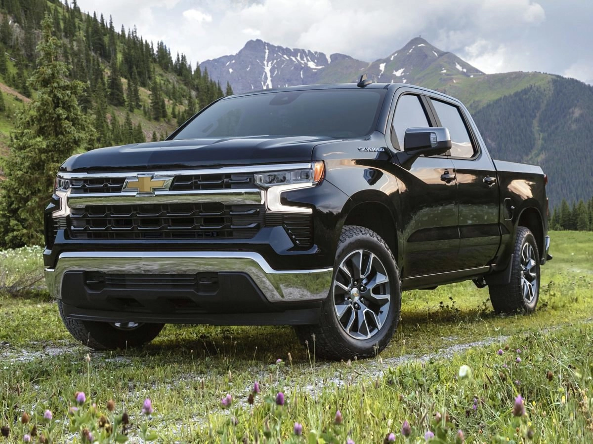 2024 Chevrolet Silverado EV RST First Edition: A First Look at the All-Electric Workhorse