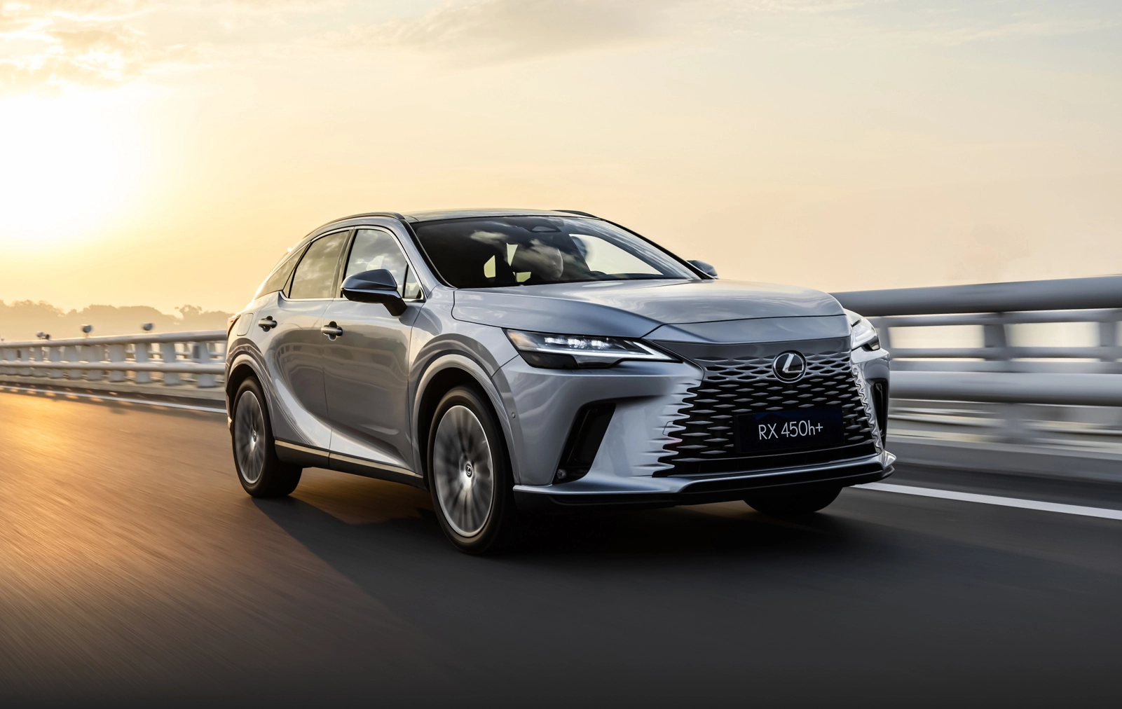 2024 Lexus RX 450h+ : A Refined Luxury SUV with a Plug-In Twist