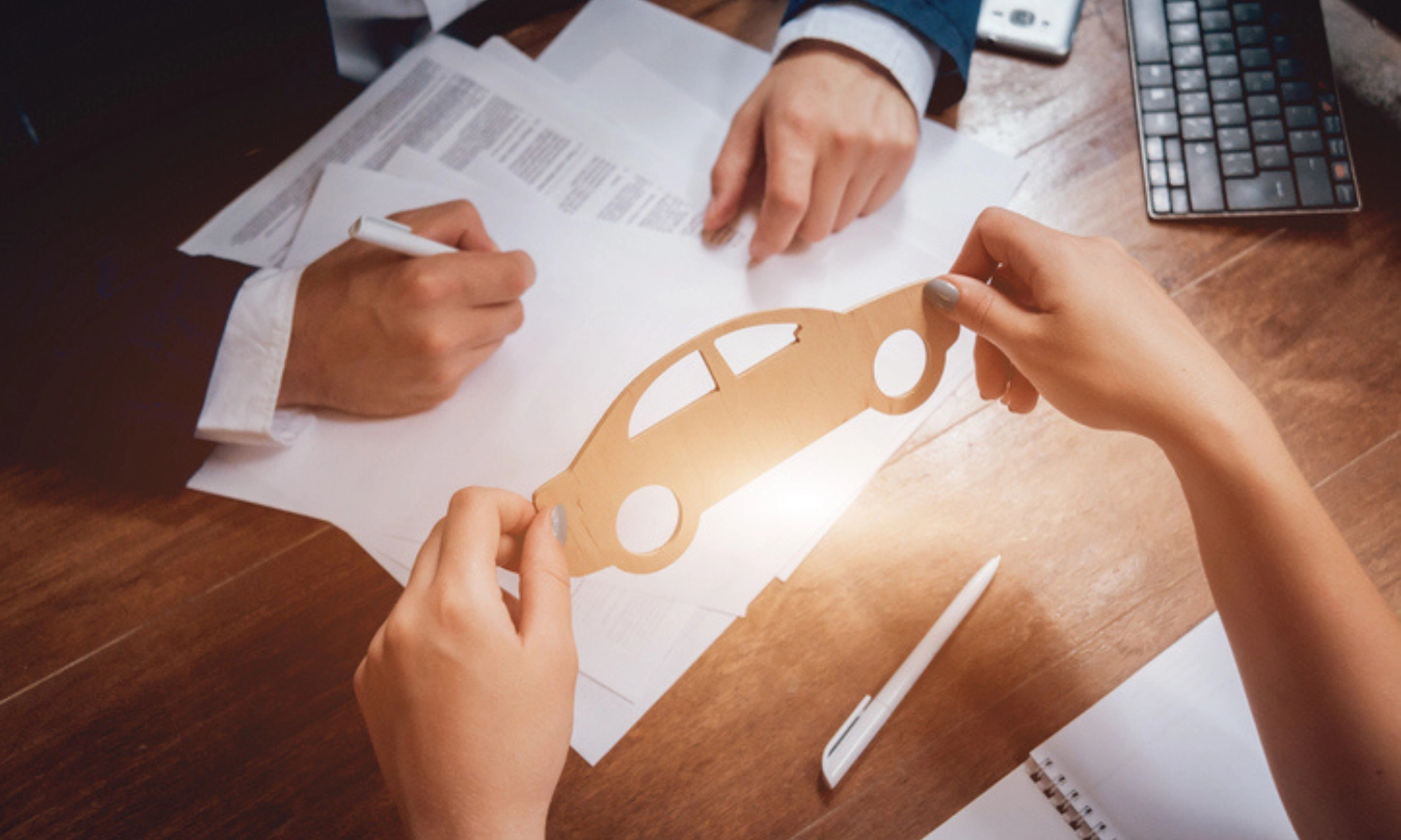 Guide to Comparing Car Insurance Quotes in the USA